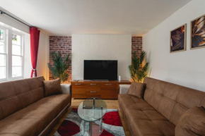 Spacious APT with Garden in Central London